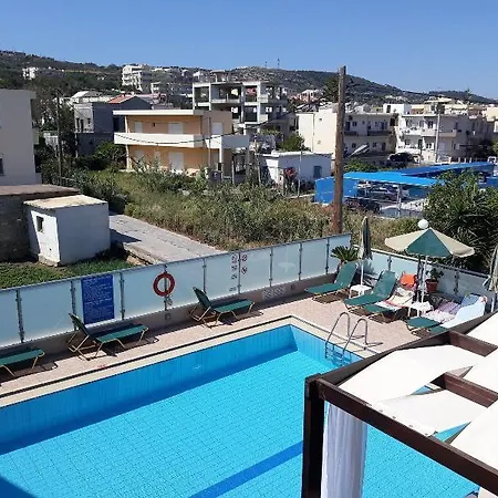 Zannis Aparthotel 3*